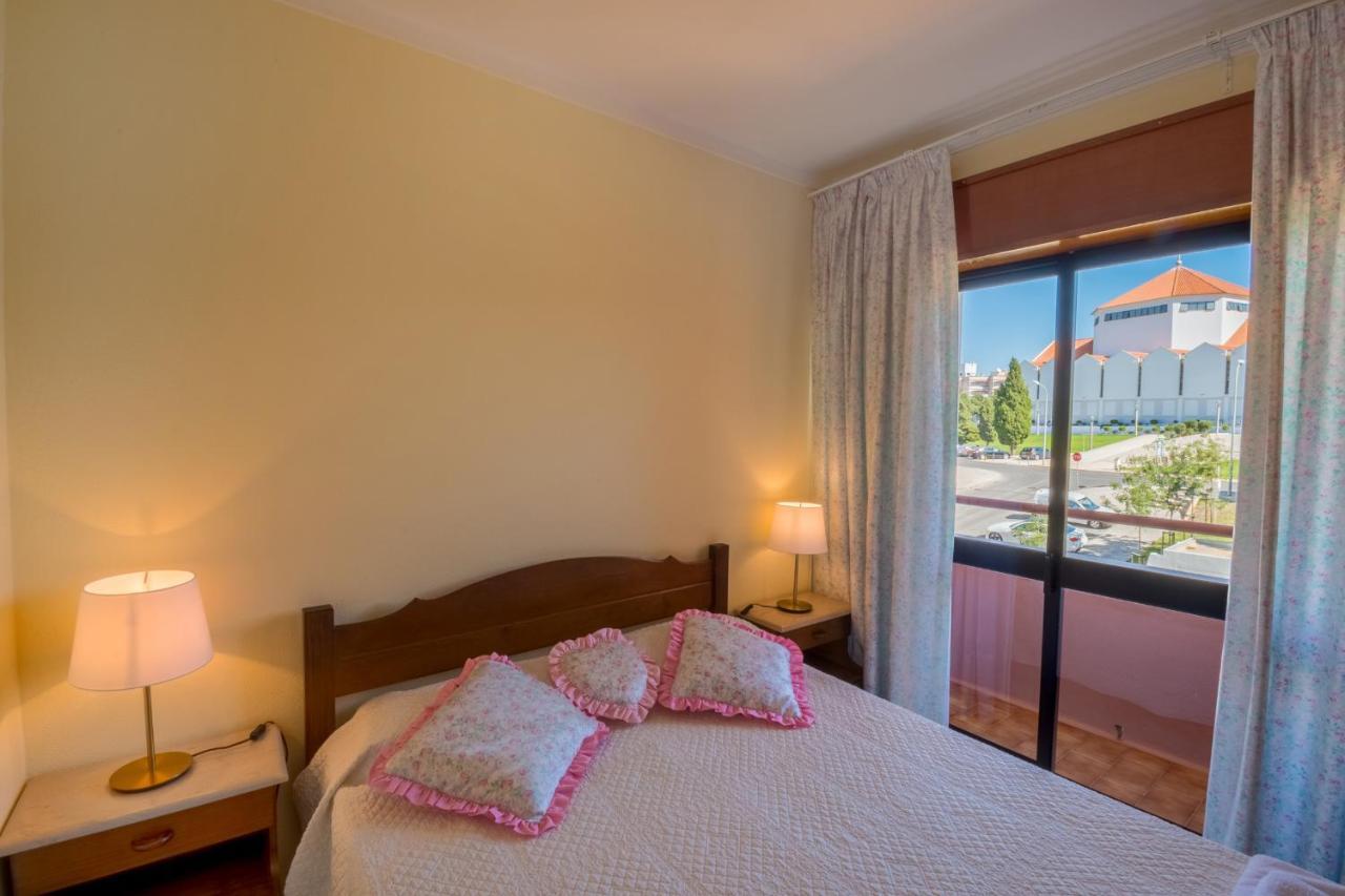 Apartamento Sao Pedro Do Mar Quarteira Eksteriør billede